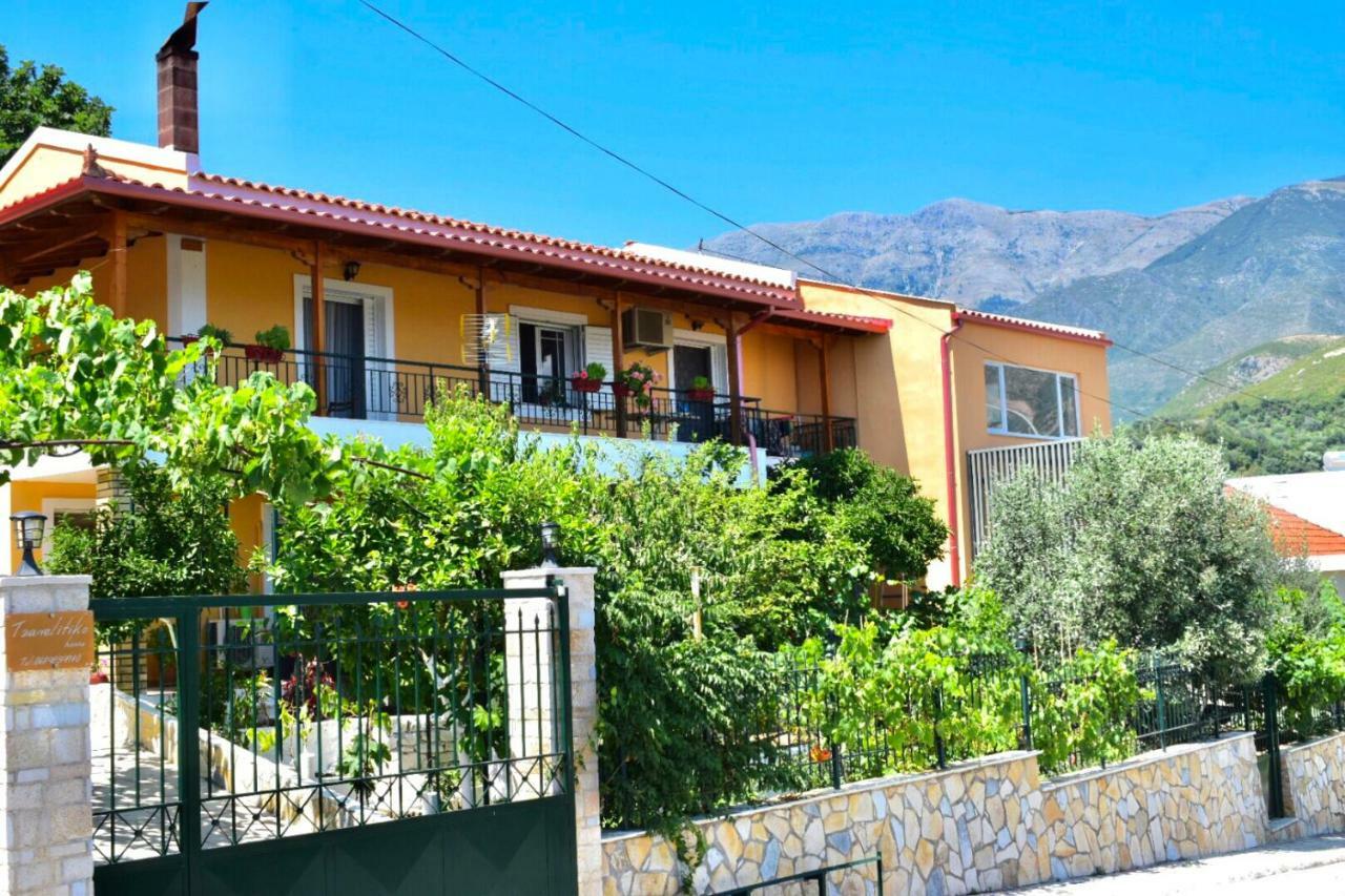Tzavelitiko Home Химар Екстериор снимка