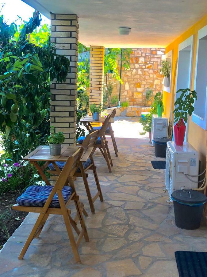 Tzavelitiko Home Химар Екстериор снимка